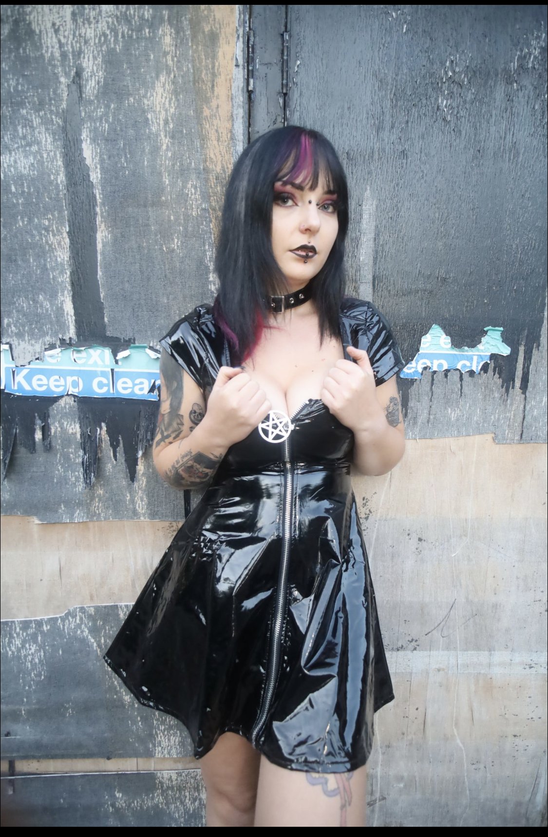 Miss Manson-photo